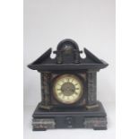 Mantel clock - Quartz movement.