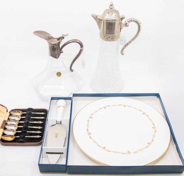 A Royal Worcester cake plate and cake slice, boxed; two ewers; a cased set of EPNs teaspoons (5)