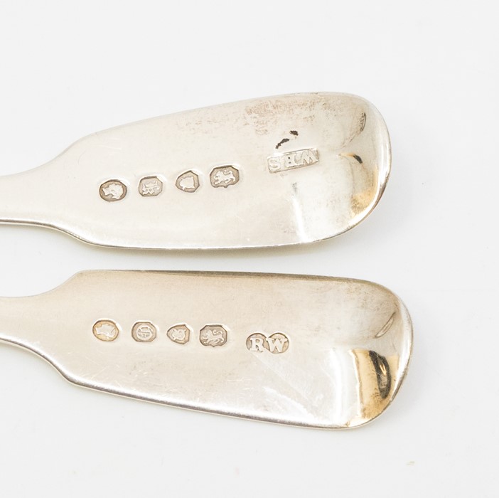 Seven various 19th & 20th Century silver fiddle pattern dessert spoons, various dates and makers, - Image 2 of 2