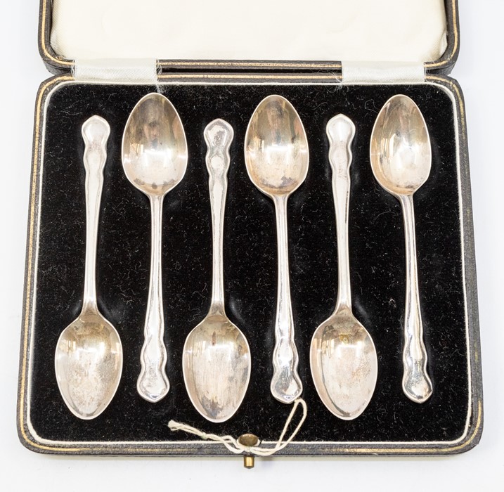 A cased set of six George V silver teaspoons, Birmingham 1913, gross weight approx 2.56ozt, cased