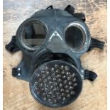 WW2 British Gas Mask, NORMAL BRF/R dated  4/45 (1945).