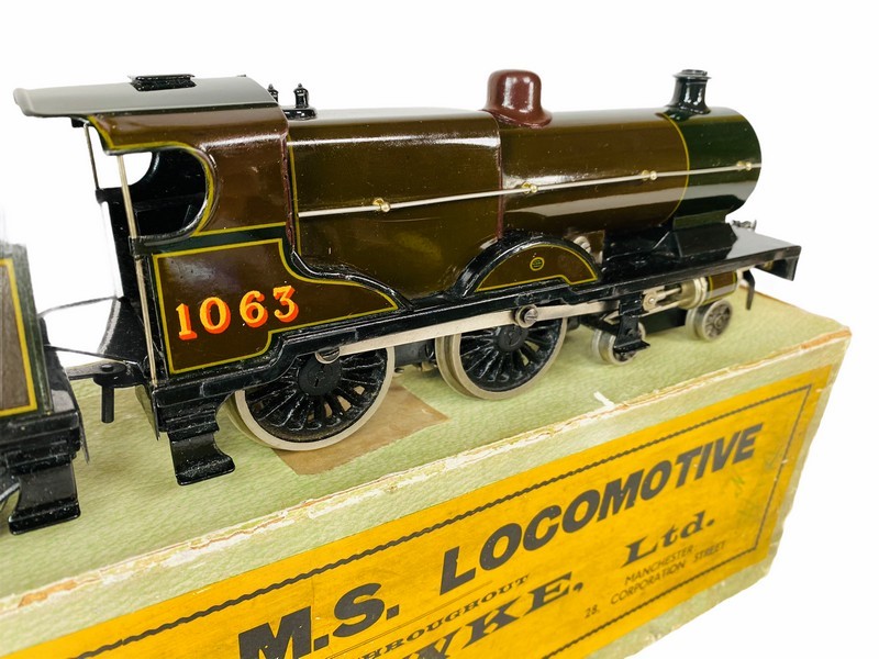 Bassett Lowke 'O' Gauge 5302/0 LMS 4-4-0 Compound 3-Rail 12v Electric Locomotive. The model itself - Image 2 of 15