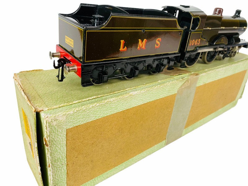 Bassett Lowke 'O' Gauge 5302/0 LMS 4-4-0 Compound 3-Rail 12v Electric Locomotive. The model itself - Image 9 of 15