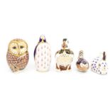 Five Royal Crown Derby paperweights gold stoppers i.e. Rabbit, Puffin, Owl, Penguin and Wren.