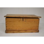 An early 20th Century pine tool box. 23cm H