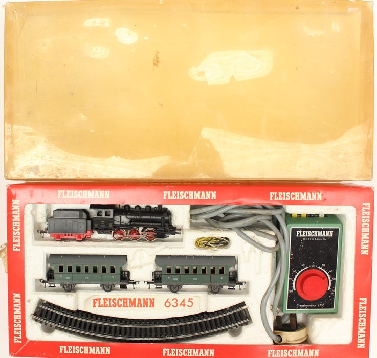 Fleischmann: A boxed Fleischmann, HO Gauge train set, No. 6345, contents appear good and complete,