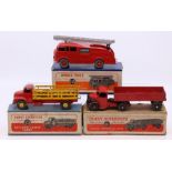 Dinky: A boxed Dinky Supertoys, Leyland Comet Lorry, 531, red cab and yellow trailer, heavy paint