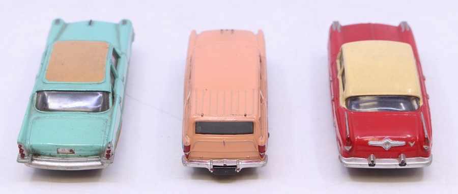 Dinky: A boxed Dinky Toys, Nash Rambler, 173, salmon pink with blue flash, correct colour spot on - Bild 2 aus 4