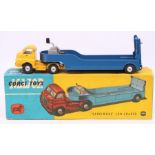Corgi: A boxed Corgi Major Toys, "Carrimore" Low-Loader, 1100, yellow cab with blue trailer and
