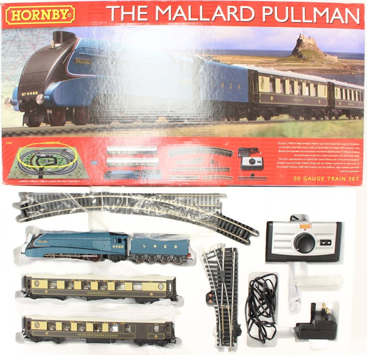 Hornby: A boxed Hornby, OO Gauge, The Mallard Pullman Set, R1202, appears complete, DCC Ready,