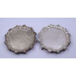 A pair of small silver salvers total gross 540g
