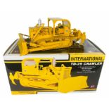 First Gear 1:25 Scale 79-0156 TD-25 Crawler Construction Die-Cast Model. Comes with its original