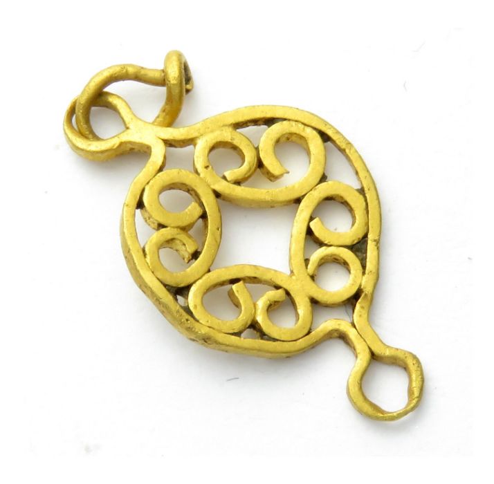 Roman Gold Jewellery Element.  Circa, 2nd-4th century AD. Gold, 18mm x 9mm, 0.6g. An impressive - Image 3 of 3