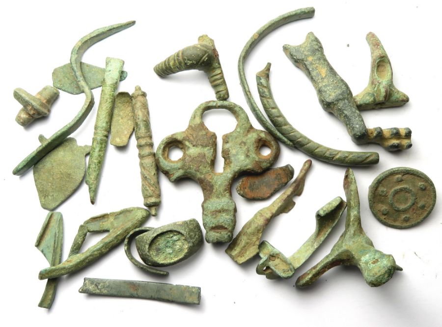 Roman Group  An accumulation of bronze artefacts including, brooches, jewellery fragments and