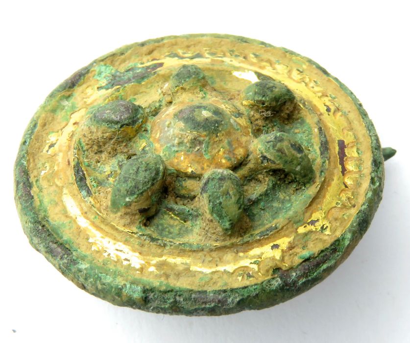 Roman Brooch.  Circa 2nd-3rd century AD. Copper-alloy, 11.30 g, 23.85 mm. A wheel type plate - Image 2 of 3