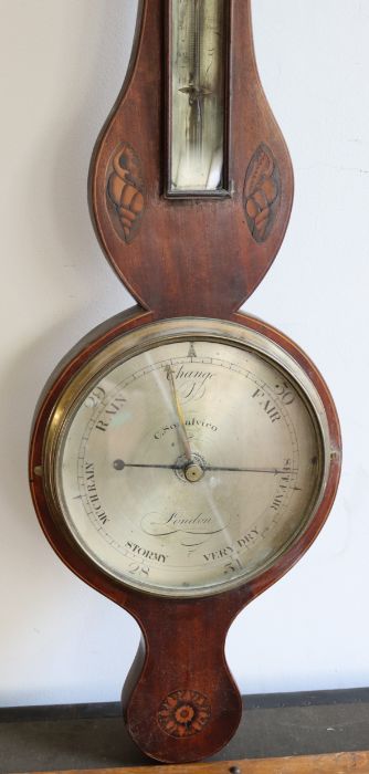 **WITHDRAWN**A George III mahogany wheel barometer c. 1800 , in a shaped case inlaid with paterae - Bild 2 aus 4