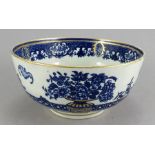 An eighteenth century blue and white transfer-printed porcelain Worcester Bat pattern waste bowl, c.