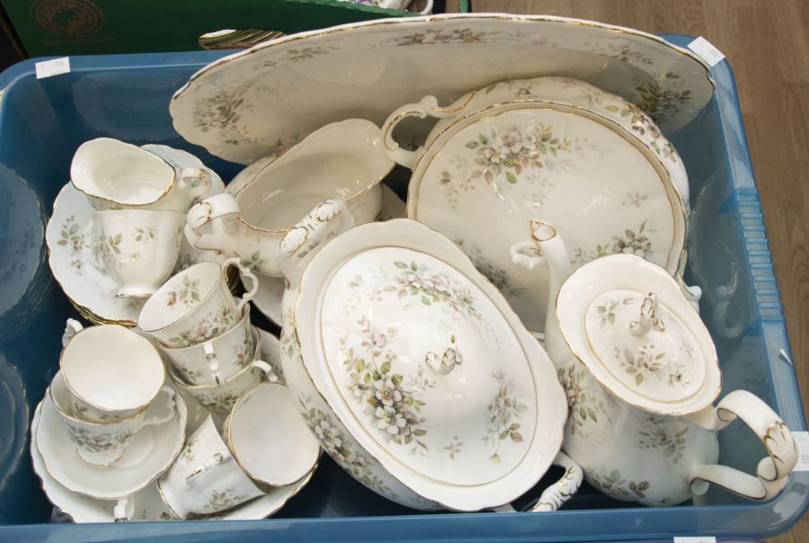 Royal Albert Haworth large dinner service, including platters and tureens - Image 2 of 2