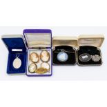 A collection of jewellery to include a Victorian 9ct gold and diamond set mourning brooch, set to