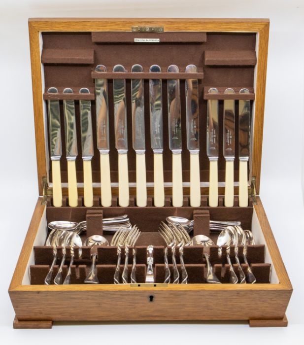 A 1940's William Hutton of Sheffield six piece plated canteen of cutlery in oak Art Deco box