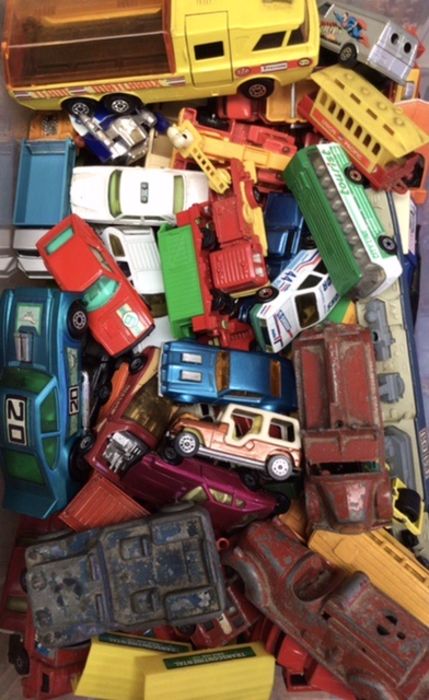 Die cast: large quantity of vintage die cast vehicles. Mostly Matchbox. Please study pictures. - Image 4 of 5