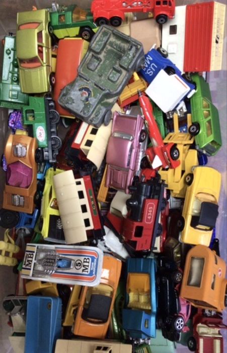 Die cast: large quantity of vintage die cast vehicles. Mostly Matchbox. Please study pictures. - Image 2 of 5