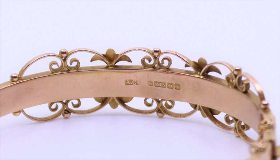 A late 19th cent  gold bracelet with case en suite - Image 3 of 3