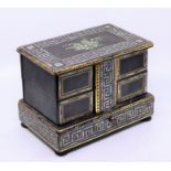 A High quaity 19th cent papier mache Jewellery box with fitted interior