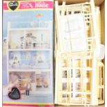 Sindy: A boxed Pedigree Sindy's House, appears in used condition. The contents are unchecked for