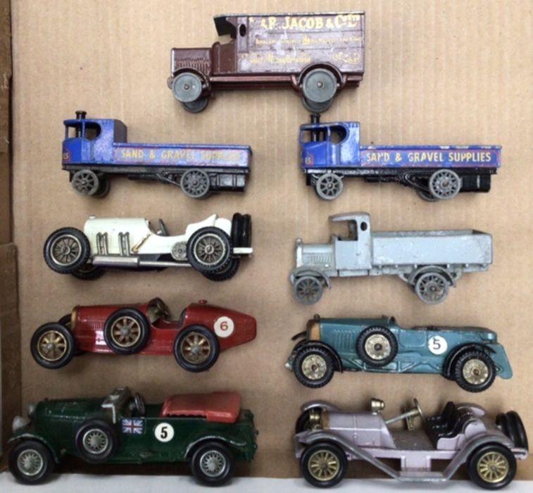 Diecast: A collection of Matchbox die cast vehicles to include first issue Yesteryear models and 1- - Image 2 of 3