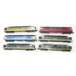 OO Gauge: A collection of six assorted unboxed OO Gauge diesel locomotives, to comprise four Lima,