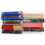 OO Gauge: A collection of five assorted OO Gauge locomotives to comprise: Heljan Western King,