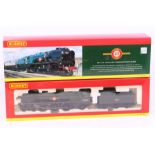 Hornby: A boxed Hornby OO Gauge, 'Clan Line' Merchant Navy Class Locomotive BR 4-6-2, R2169. Outer