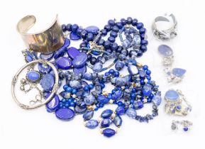 A collection of bead jewellery to include lapis lazuli bead necklaces to include pebble shaped form,