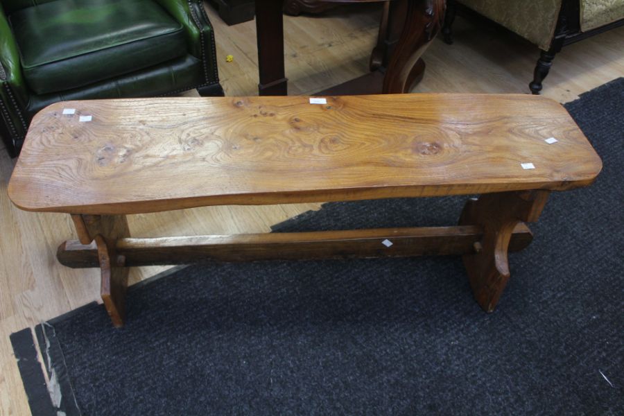 A 1970s refectory style coffee table in oak Condition: No apparent signs of damage or repair aside