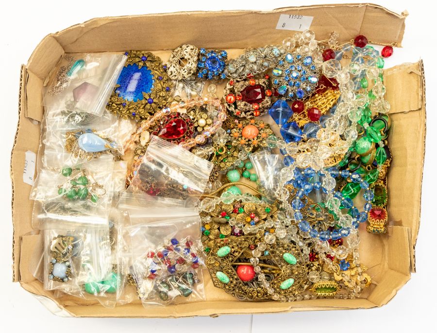 A collection of vintage costume jewellery to include paste set brooches along with  1930's-1960's