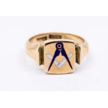 A 9ct gold and enamel Masonic ring, square top with inset compass and square enamel details, width