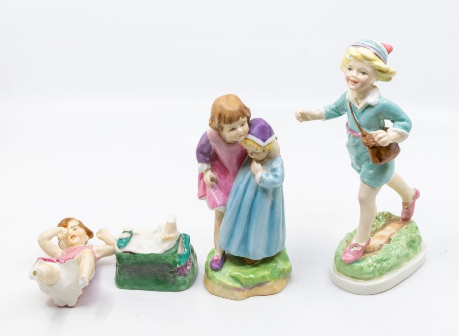 Three Royal Worcester figures of girls; Thursdays Child Has Far to Go, Babes in the Wood, Wednesdays - Bild 3 aus 3