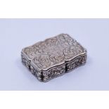 A fine quality Nathaniel Mills silver vinaigrette