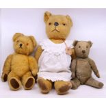 Bears: A collection of vintage teddy bears to comprise three well loved, early to mid 20th century
