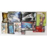 Collectables: A collection of assorted boxed toys and kits to include: Battlestar Galatica