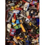 Diecast: A collection of assorted diecast vehicles, large collection of approximately 120 mixed