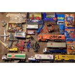 Diecast: A collection of assorted diecast vehicles in playworn condition. Please study pictures. (