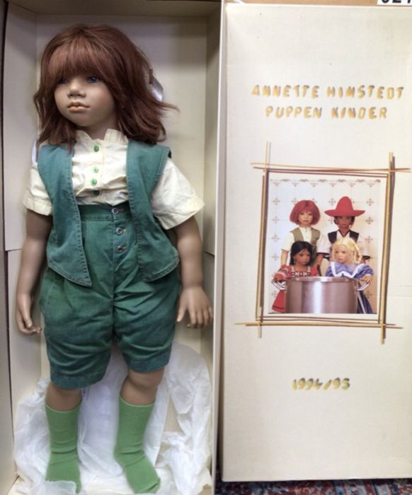 Himstedt: A boxed Annette Himstedt of Germany, Doll, Melvin, 1994/5. with certificate.and Box. Signs