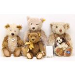 Steiff: A collection of four teddy bears to comprise: Steiff 000423, Steiff 001000, Steiff 004612,