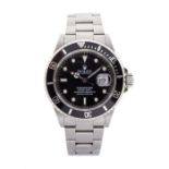 Rolex - a gentleman's Rolex Oyster Perpetual Date Submariner 16610 Automatic steel wristwatch, circa