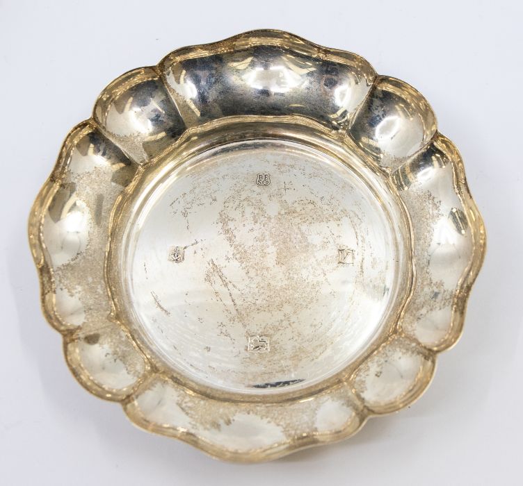 A matched pair of Modern shaped circular graduating dishes, hallmarked by Barker Ellis Co., - Image 2 of 2