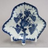 A late eighteenth century porcelain Lowestoft Grapevine pattern blue and white hand-painted pickle