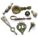 Artefact Group.  A good selection of Roman and medieval items including Lock pin terminals, strap-