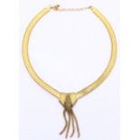 An yellow metal necklace, weight 27g